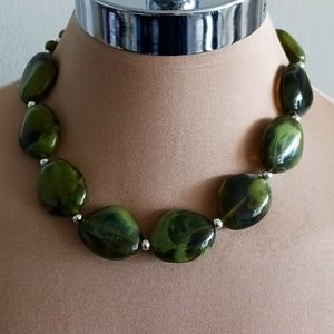 Diva VTG Faux Stones Necklace Green 16" long